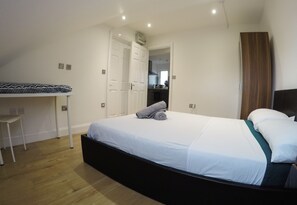 1 bedroom, iron/ironing board, free WiFi, bed sheets