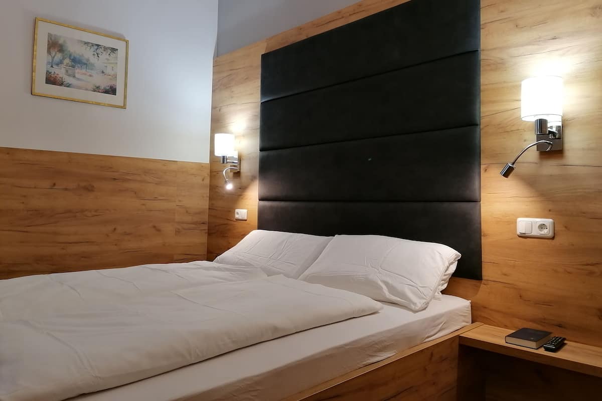 Egyptian cotton sheets, premium bedding, down comforters