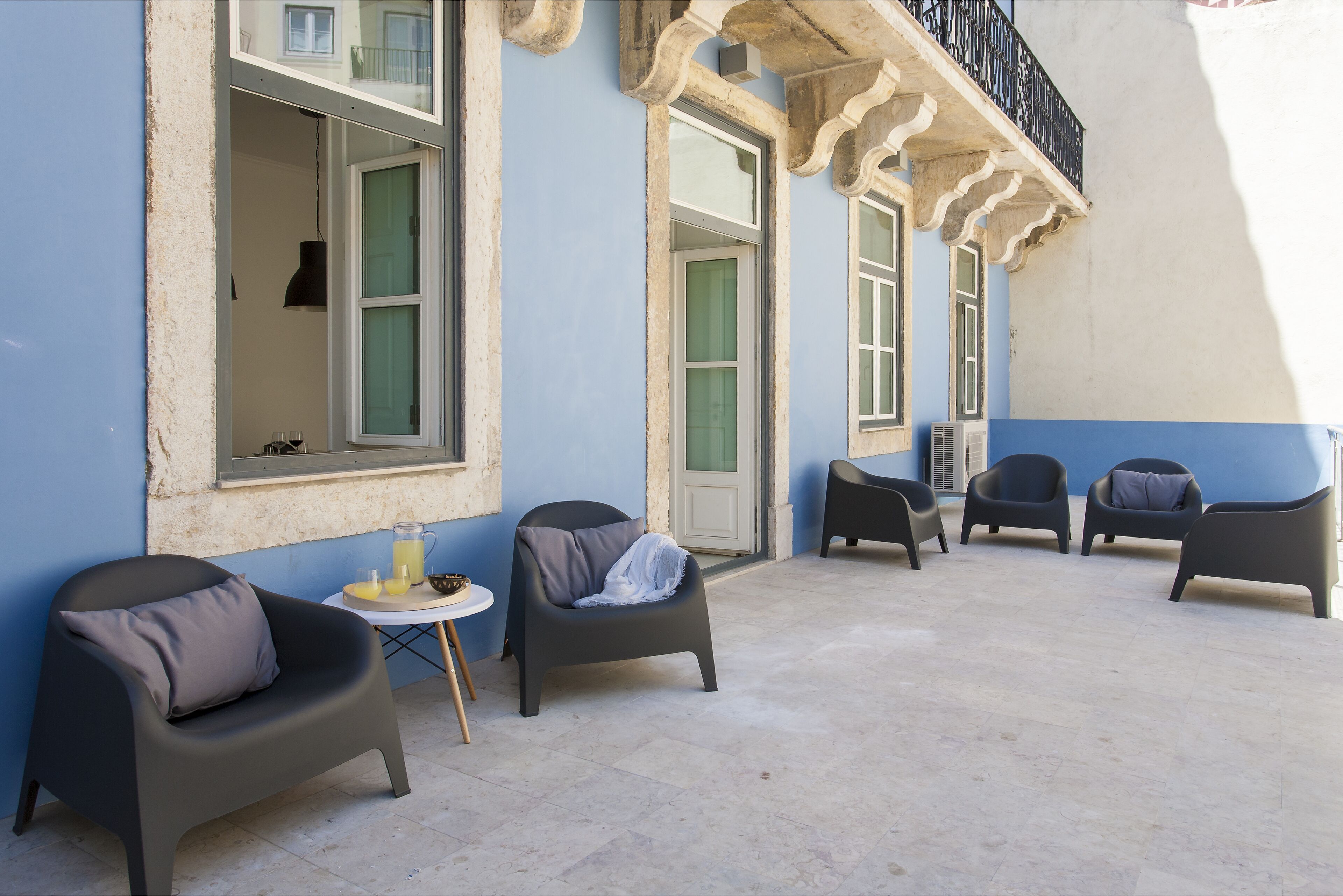 ALTIDO Exclusive 4BR home w/3 workspaces&garden in Baixa