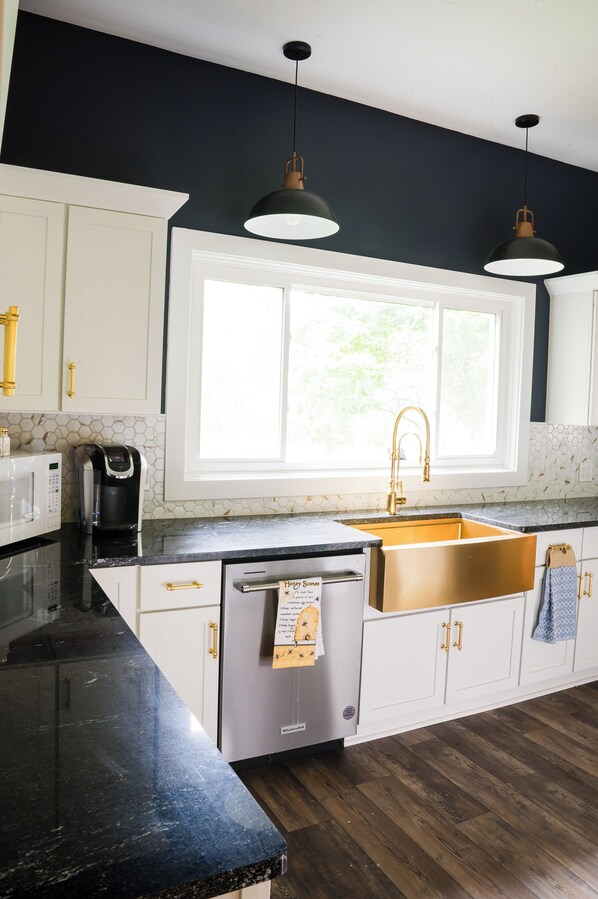 Microwave, oven, stovetop, dishwasher