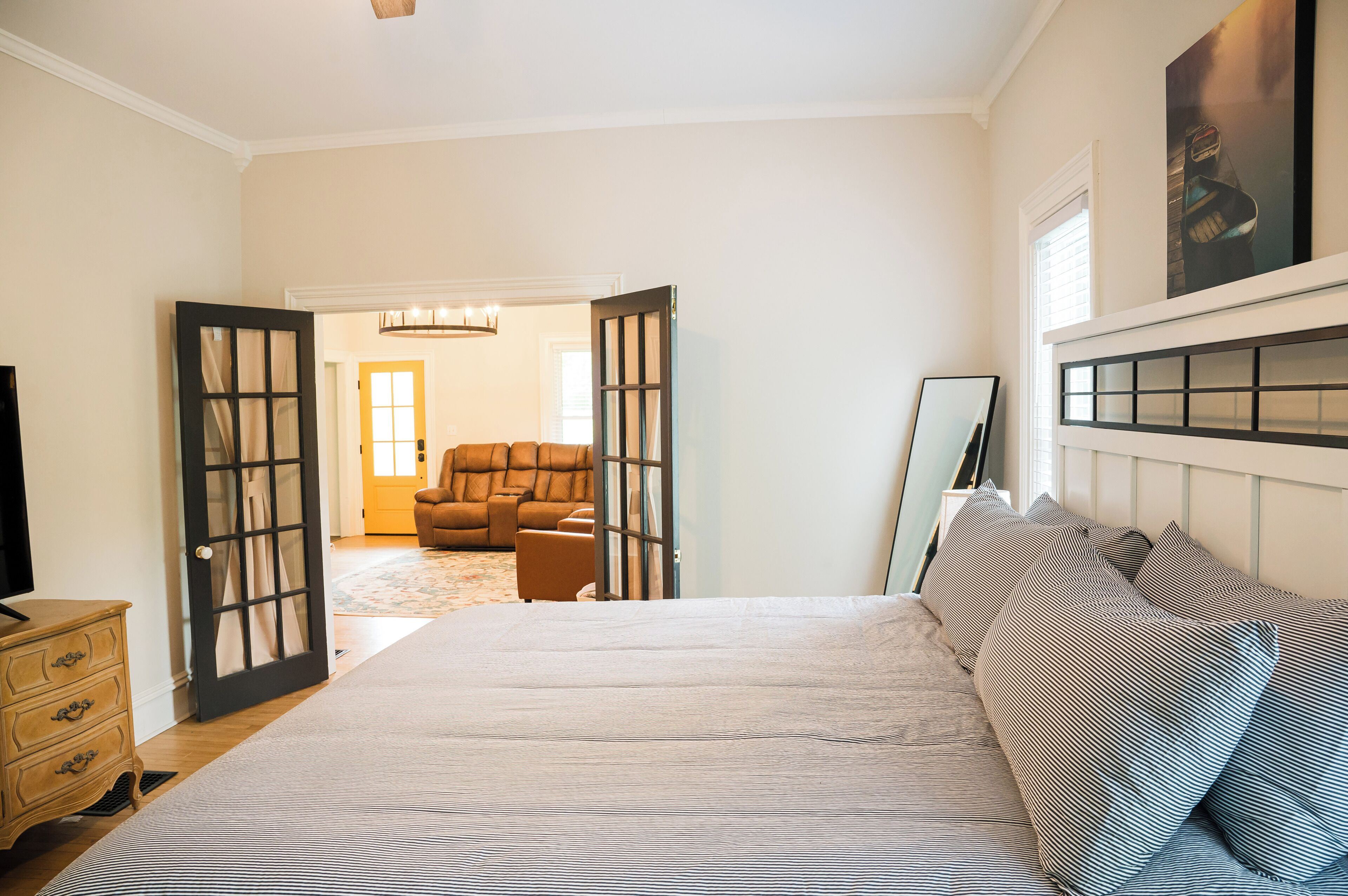 4 chambres, fer et planche à repasser, Wi-Fi, draps fournis