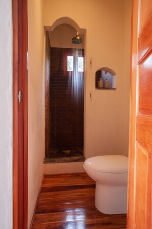 Romantic Room | Bathroom | Towels