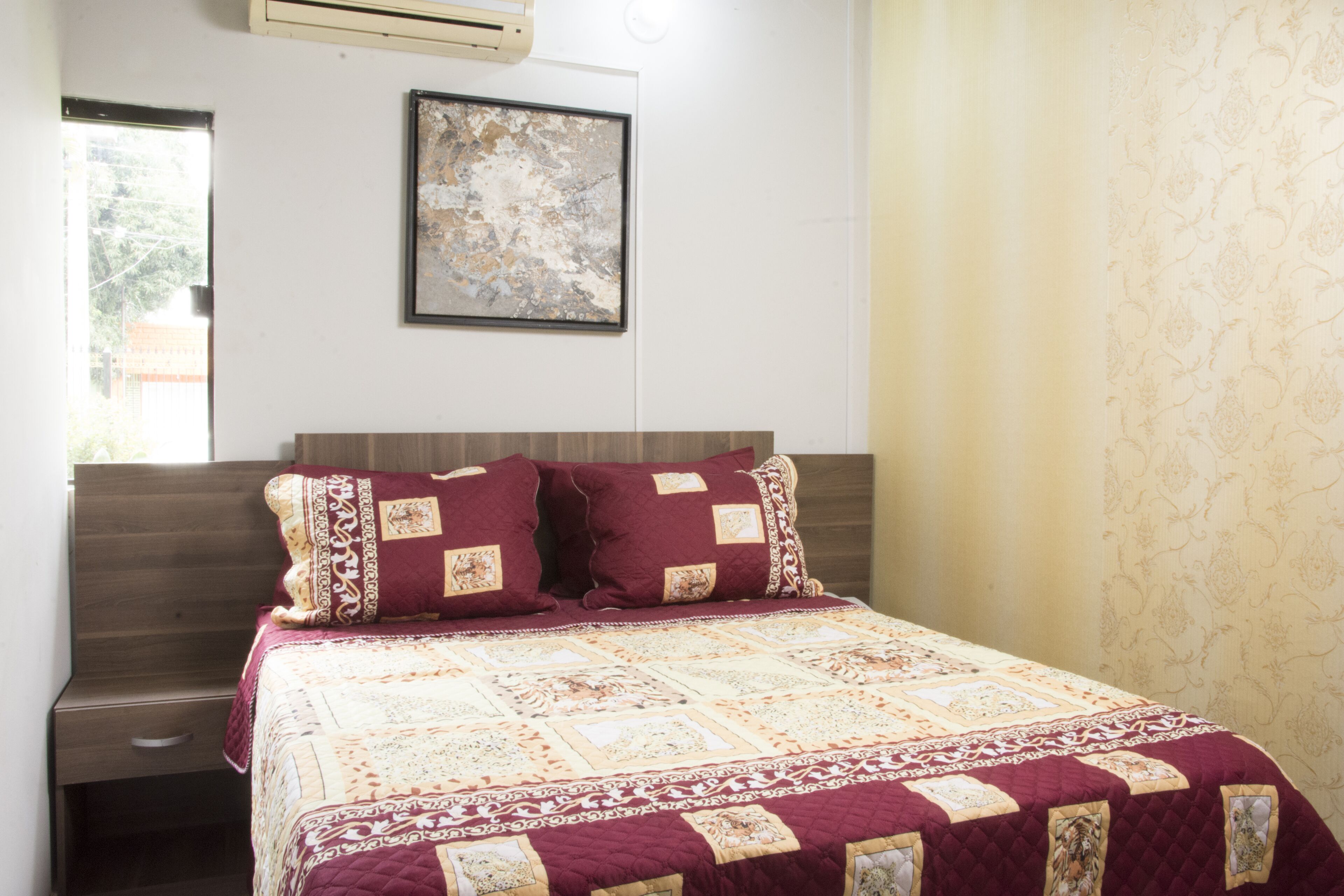 Family Room | Free WiFi