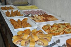 Free daily full breakfast