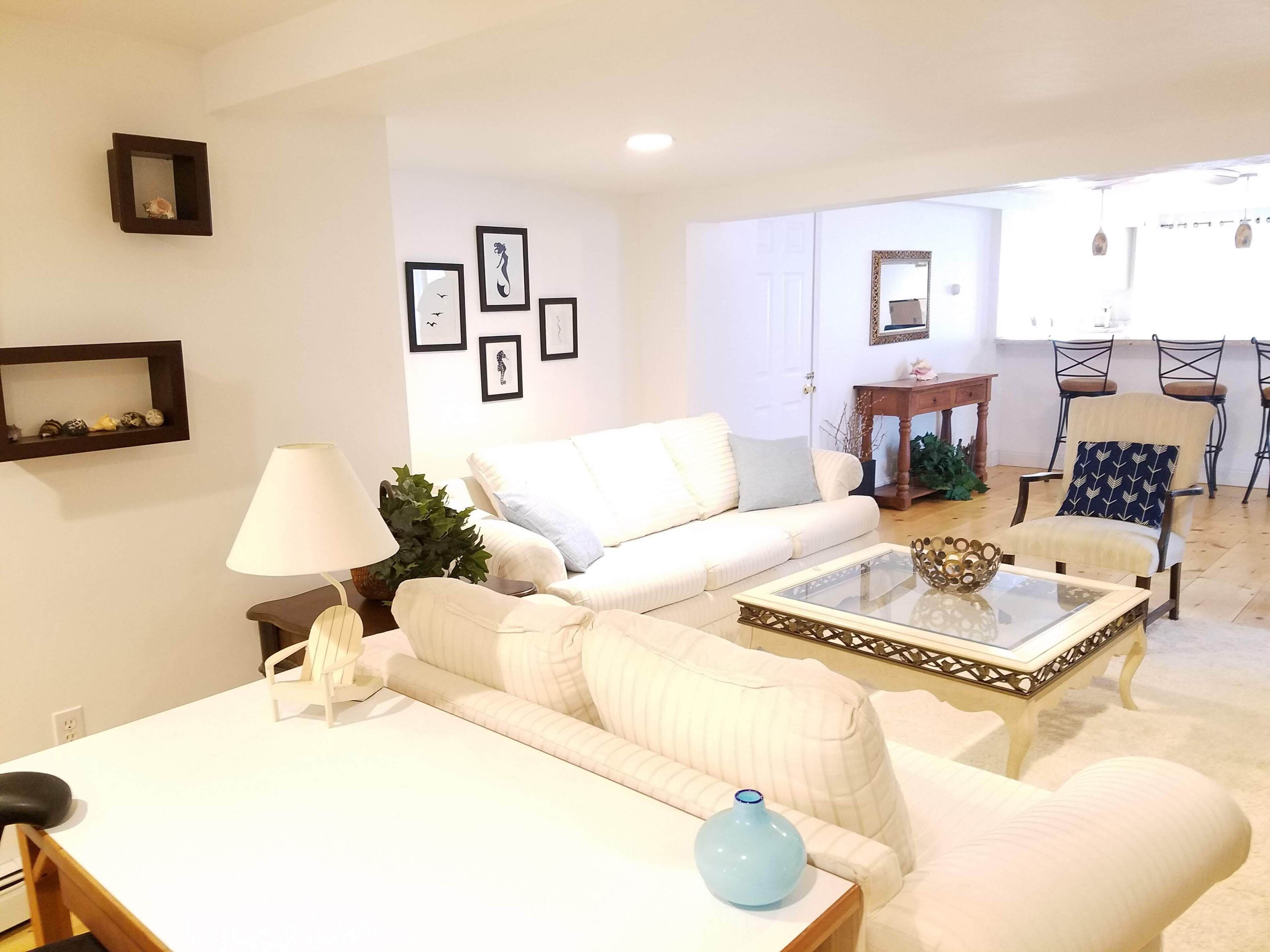 ⭐ Spacious and Bright , Very Close to Beach! ⭐