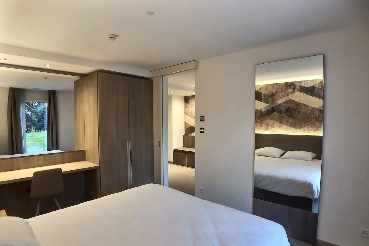 Junior Suite, 1 Bedroom | 1 bedroom, desk, laptop workspace, free WiFi