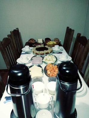 Free daily buffet breakfast