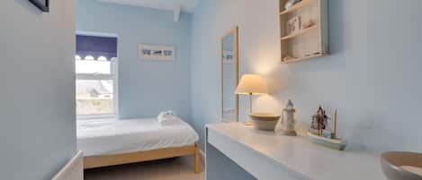 3 habitaciones, cuna de viaje, wifi y ropa de cama