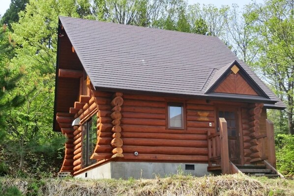 Exterior - Cottage Log Cabin Building A or B Buildi / Shimotakai District Nagano (Shimotakai-gun)