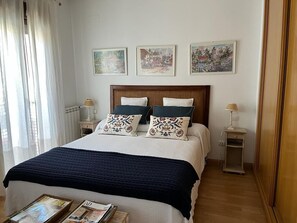 3 habitaciones, tabla de planchar con plancha y wifi gratis