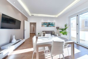 Living area - [Ariston-Cycle] CENTER House with Balcony ☆☆☆☆☆ (Sanremo)