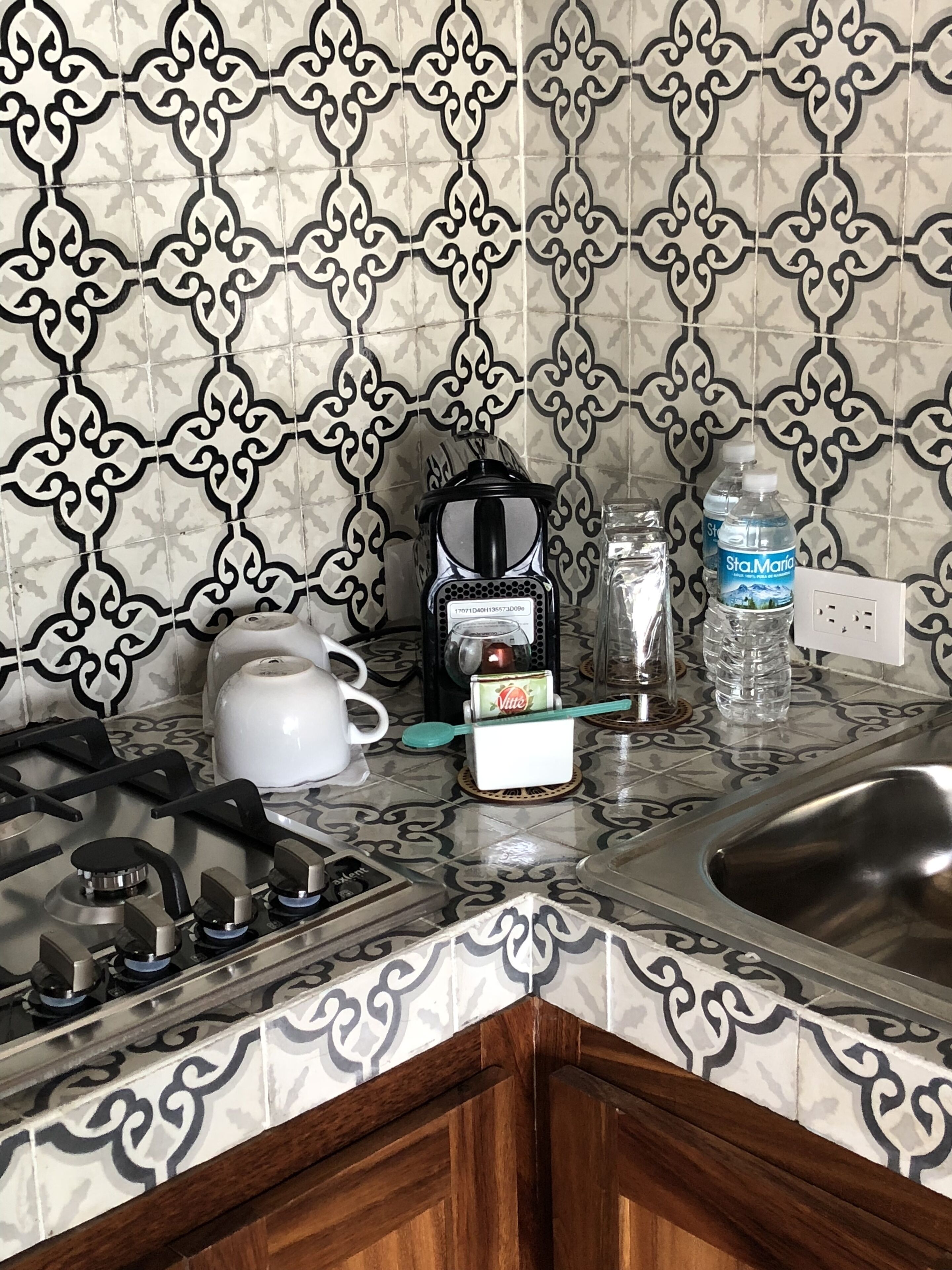 villa 3 garden views