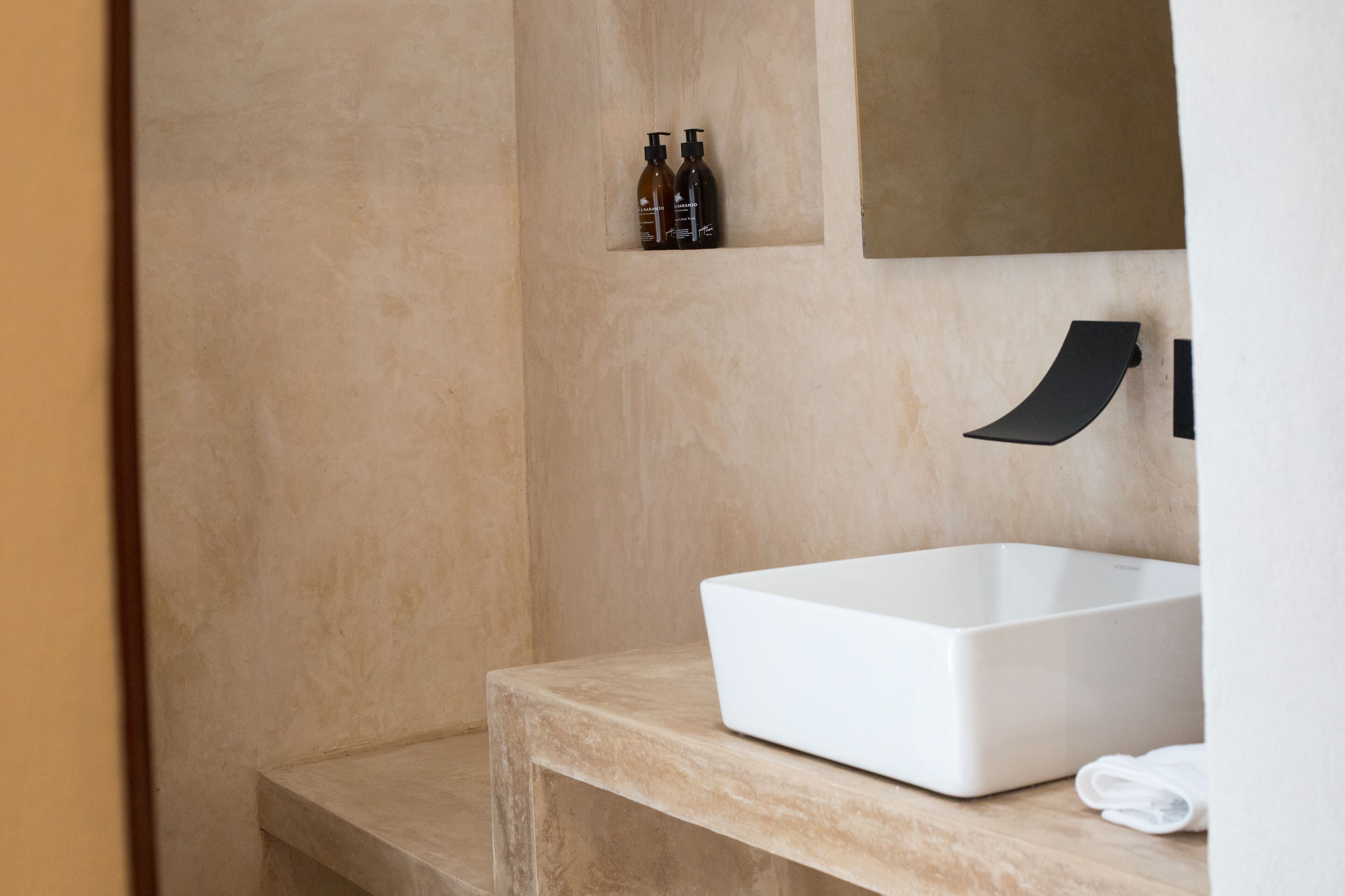 Foto - Kuka y Naranjo