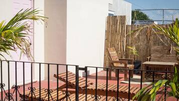 Deluxe Double Room, 1 Bedroom, City View | Terrace/patio