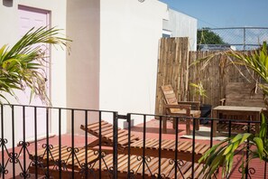 Chambre Double Deluxe, 1 chambre, vue ville | Terrasse/Patio