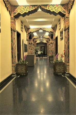 Courtyard - Tashi Namgay Grand Resort (Phuntsholing)