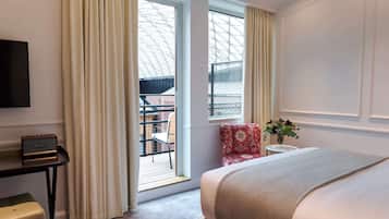 Premium bedding, down duvets, pillow-top beds, minibar