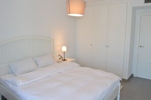 2 Schlafzimmer, Zimmersafe, Bügeleisen/Bügelbrett, kostenloses WLAN