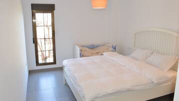 2 slaapkamers, een kluis op de kamer, een strijkplank/strijkijzer