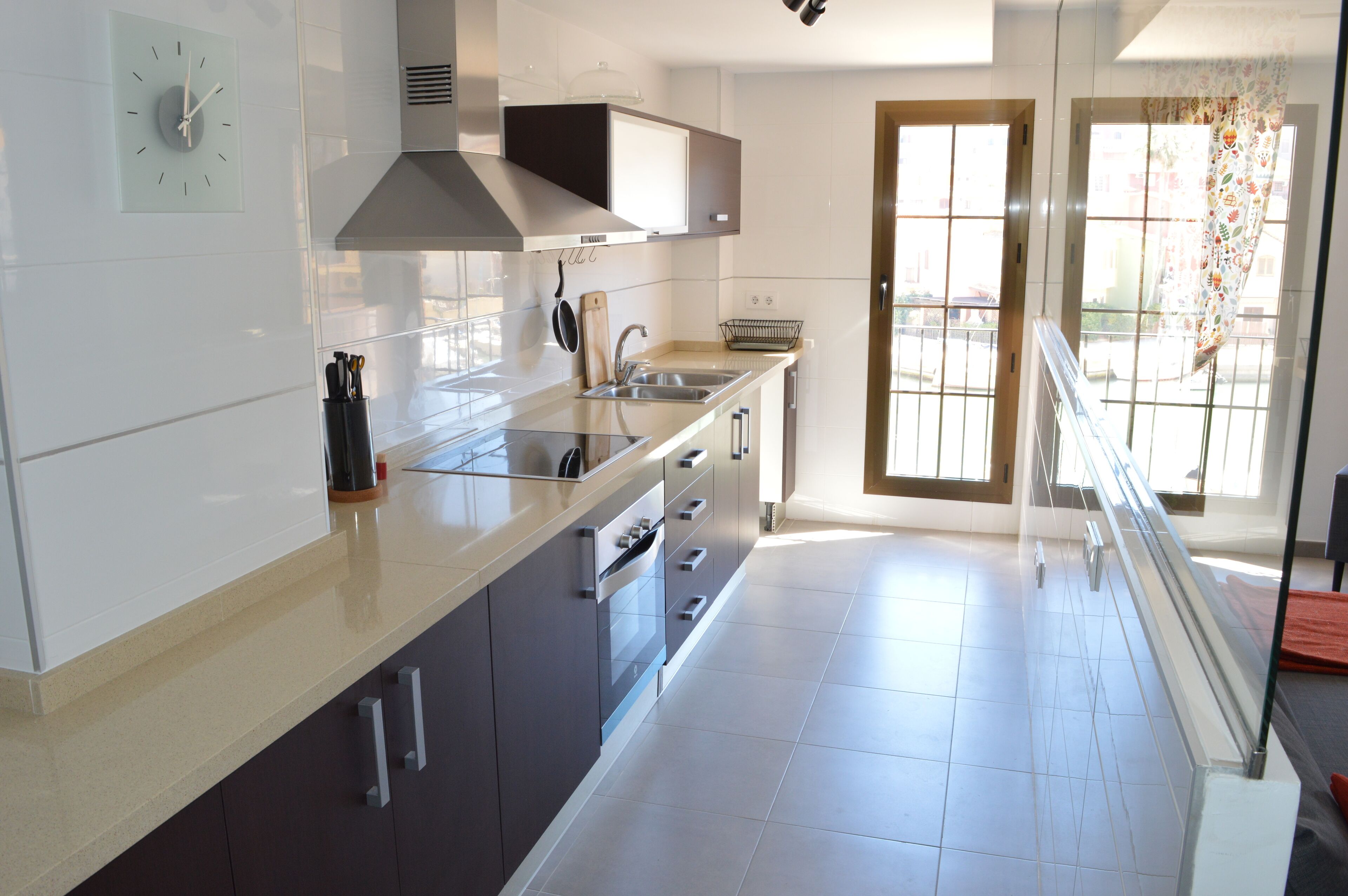 Great apartment with a private parking