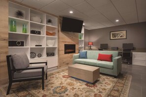 Lobby - Country Inn & Suites by Radisson, Oklahoma City-Bricktown, OK (Oklahoma City)