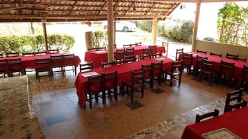 Se sirven desayunos, almuerzos y cenas
