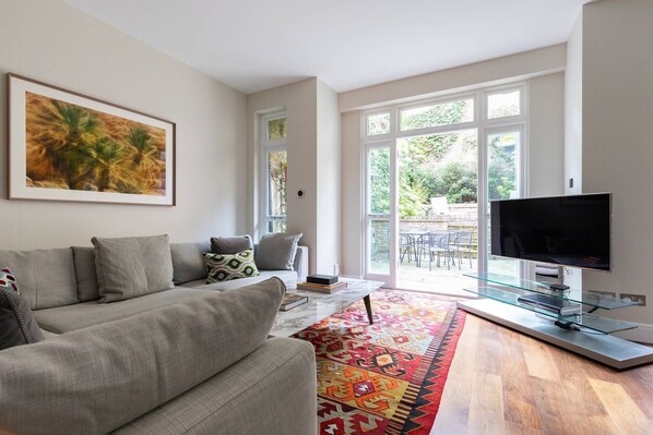 Apartment (3 Bedrooms) | Front of property - Hans Place II by Onefinestay (London)