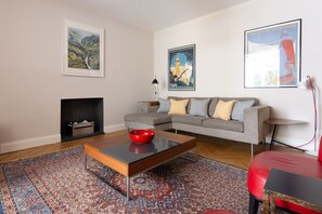 Interior - Ossington Street by Onefinestay (London)