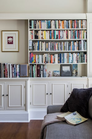 Interior - Gibson Square by Onefinestay (London)