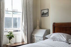 Apartment (2 Bedrooms) - Gibson Square by Onefinestay (London)