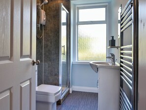 Towels - Butterhole Farmhouse (Mabie, near Dumfries)