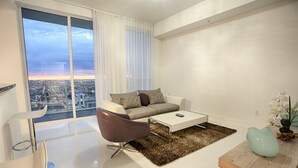 Unclassified image, 5 of 78, button - Downtown Miami Large Penthouse Condo (Miami)