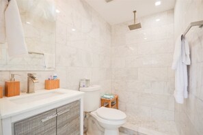House | Bathroom