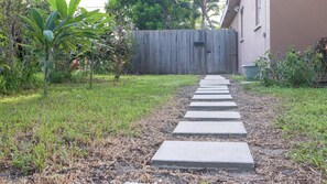 Property grounds - Red Deck Manors (Wilton Manors)