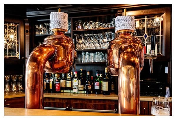 Bar (in der Unterkunft)