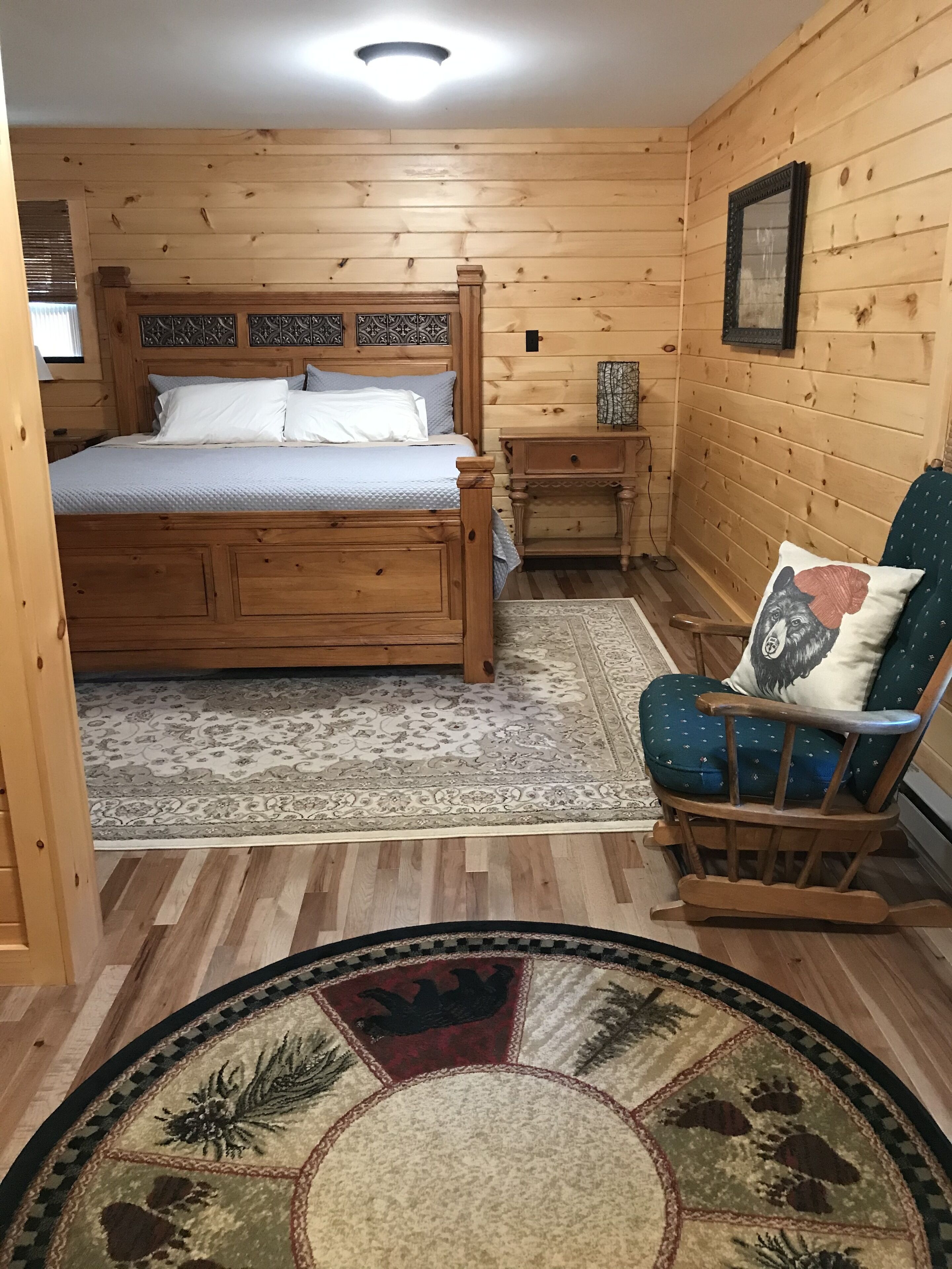 Secluded Lake House, Serenity Included