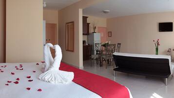 Phòng Suite | Két bảo mật tại phòng, bàn ủi/dụng cụ ủi quần áo