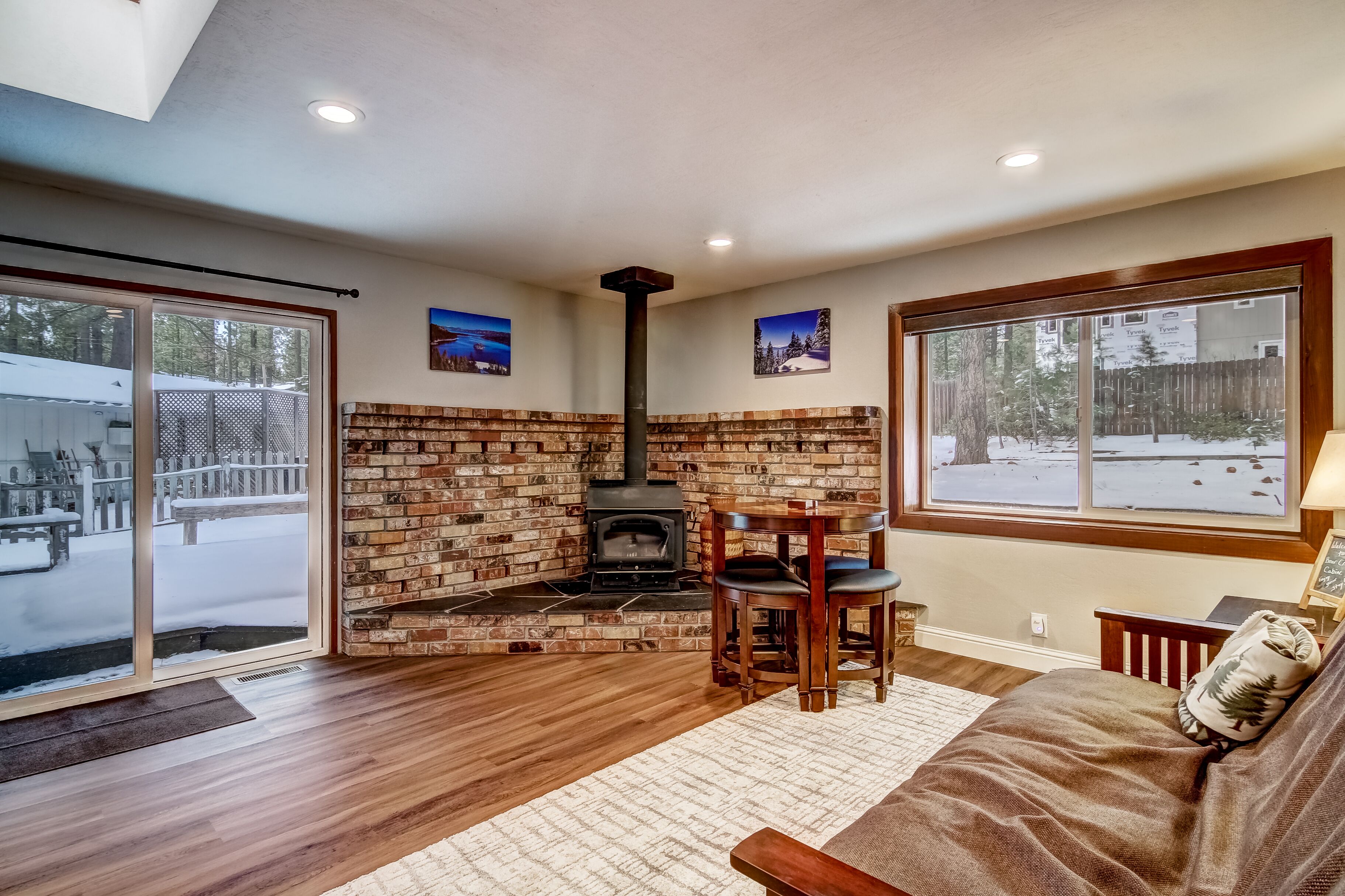 The Bear Creek Cabin is an immaculate 2 bedroom Tahoe retreat.