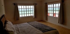 5 soverom, strykejern/-brett, wi-fi (inkludert) og sengetøy