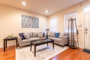 TV, Netflix, streaming services