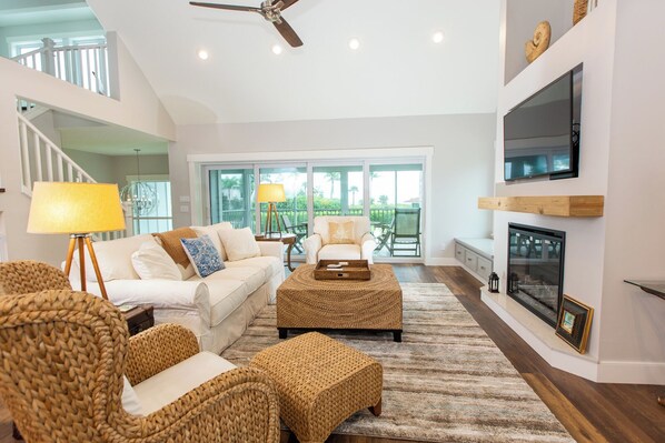 Living area - BADGER BEACH - East End of Sanibel Home (Sanibel)