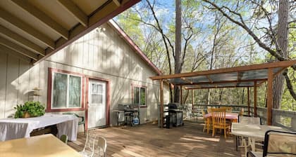 Forest Cottage Large Group Retreat 27 beds Sleeps 45