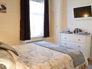 1 bedroom, free WiFi, bed sheets - 1 bedroom accommodation in Filey (Filey)