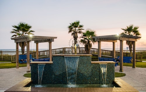 NEW UPDATES! Top Flr Sunrise-Ocean View, Prvt Beach Access, Pool, W&D, Parking