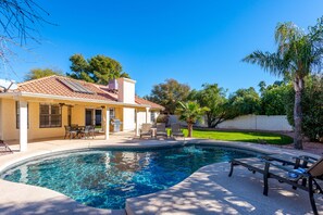 Outdoor pool, a heated pool -  SCOTTSDALE HOME WITH PRIVATE POOL (Scottsdale)