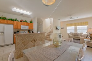 Townhome, 4 Bedrooms | Private kitchen | Fridge, microwave, stovetop, dishwasher - Encantada Resort - 3010 Yellow By Fairytale VR (Kissimmee)