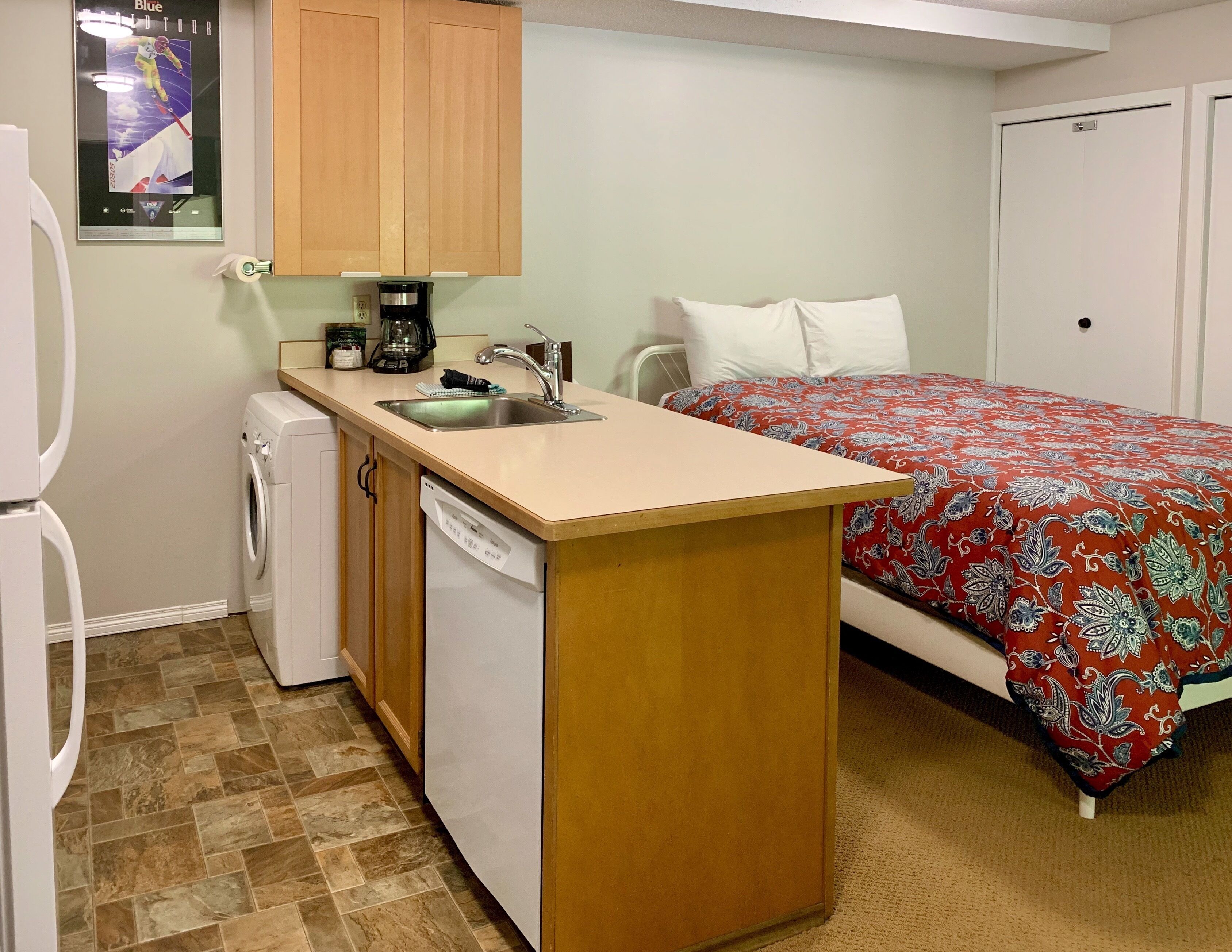 Panorama Horsethief Lodge studio condo sleeps 4: Unit 703