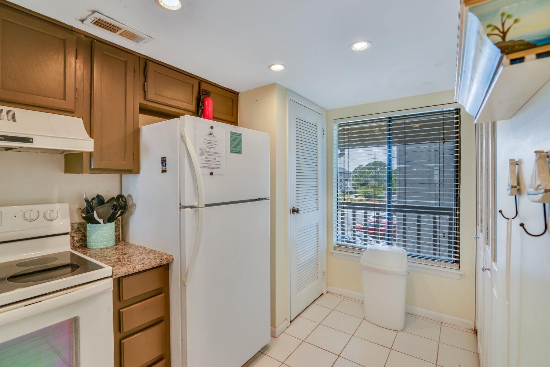 Ocean Front 2 Bedroom Condo, Gorgeous View!