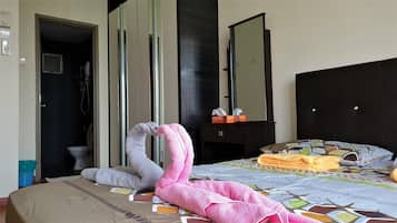 3 bedrooms, desk, laptop workspace, free WiFi