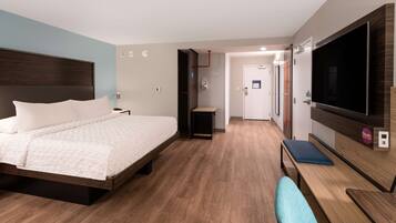Room, 1 King Bed, Accessible (Roll-In Shower) | Iron/ironing board, free WiFi, bed sheets